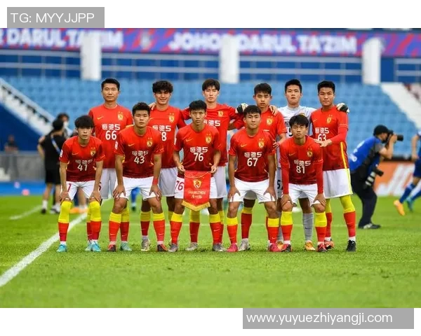 广州足球队速度之争引发热议球迷观点各异引人关注