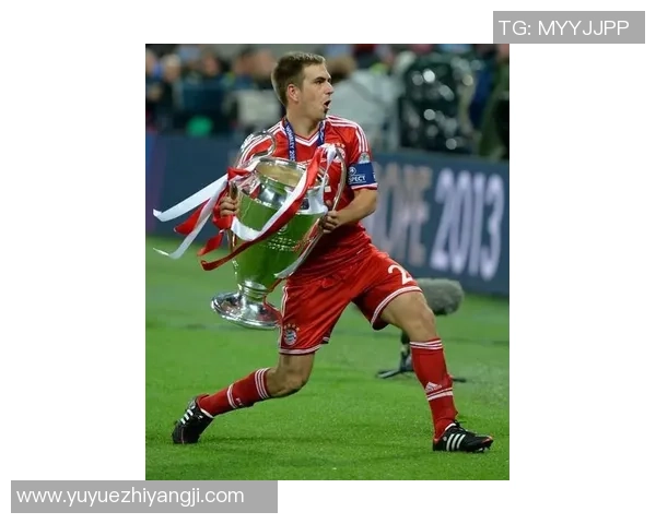 足球明星李如凡的传奇之路与辉煌成就揭秘 足球明星李如凡的传奇之路与辉煌成就揭秘