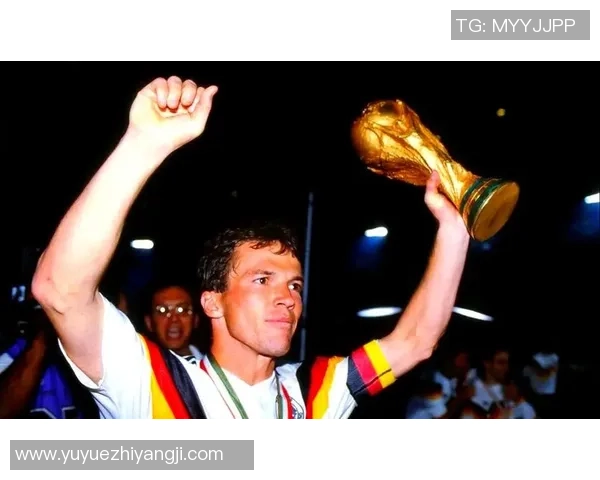 足球黄金时代回顾：那些年我们追逐的足球明星与传奇瞬间